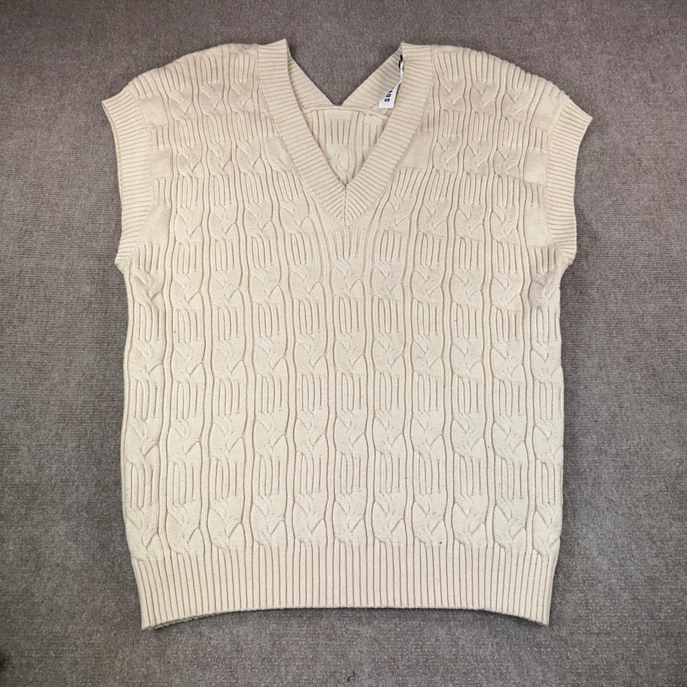 Sovere / Cream Cable Knit V-Neck Sweater Vest Sleeveless Top Size US 4